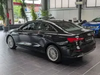 Gebraucht Audi A3 Advanced 150 PS (110 kW) 2023 Schwarz Limousine