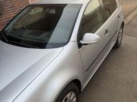 Gebraucht VW Golf V 105 PS (77 kW) 2004 Silber Kleinwagen