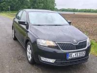 Gebraucht Skoda Rapid Ambition 90 PS (66 kW) 2015 Schwarz Kleinwagen