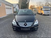 Gebraucht Mercedes B180 109 PS (80 kW) 2010 Schwarz Van / Kleinbus