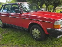 Gebraucht Volvo 240 116 PS (85 kW) 1989 Rot Limousine