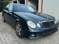 Gebraucht Mercedes E500 306 PS (225 kW) 2002 Andere farben Limousine