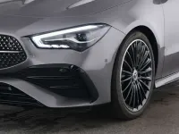 Gebraucht Mercedes CLA220 Premium 190 PS (139 kW) 2025 Grau Kombi