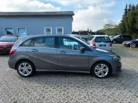 Gebraucht Mercedes B220 Urban 177 PS (130 kW) 2015 Grau Van / Kleinbus