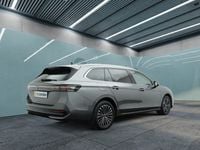 Używany VW Passat Elegance 150 KM (110 kW) 2024 Szary Minivan