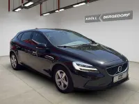 Gebraucht Volvo V40 Kinetic 122 PS (89 kW) 2017 Schwarz Limousine