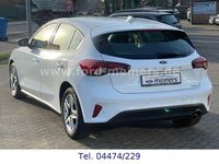 Usata Ford Focus Cool & Connect 120 CV (88 kW) 2022 Bianco Berlina