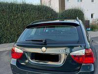 Gebraucht BMW 318 122 PS (89 kW) 2007 Grün Kombi