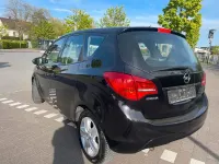 Gebraucht Opel Meriva Edition 101 PS (74 kW) 2011 Schwarz Van / Kleinbus