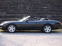 Używany Jaguar XK8 284 KM (208 kW) 2001 Czarny Kabriolet