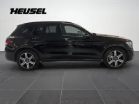 Gebraucht Mercedes GLC220 Night 194 PS (142 kW) 2019 Metalliclack obsidianschwarz SUV