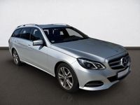 Gebraucht Mercedes E220 Avantgarde 170 PS (125 kW) 2015 Silber Limousine