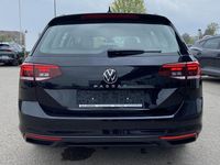 Gebraucht VW Passat Business 122 PS (89 kW) 2023 Schwarz Kombi