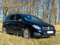 Gebraucht Mercedes B160 103 PS (75 kW) 2017 Blau Van / Kleinbus