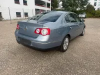 Gebraucht VW Passat 170 PS (125 kW) 2010 Blau Limousine