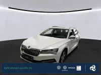 Gebraucht Skoda Superb Ambition 150 PS (110 kW) 2024 Moonweiss metallic Kombi