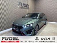 Gebraucht Kia ProCeed GT 204 PS (150 kW) 2023 (exg) experience green met. Kleinwagen