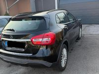 Gebraucht Mercedes GLA180 109 PS (80 kW) 2017 Schwarz SUV