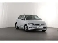 Gebraucht VW Polo Comfortline 95 PS (69 kW) 2018 Weiss Kleinwagen