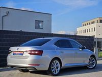 Gebraucht Skoda Superb Style 150 PS (110 kW) 2016 Silber Limousine