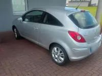 Gebraucht Opel Corsa Selection 80 PS (58 kW) 2009 Silber Kleinwagen