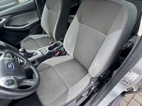 Gebraucht Ford Focus Trend 105 PS (77 kW) 2011 Silber Limousine