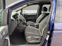 Gebraucht VW Touran Comfortline 150 PS (110 kW) 2023 Blau Van / Kleinbus