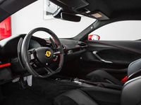 Gebraucht Ferrari 296 829 PS (609 kW) 2023 Rot