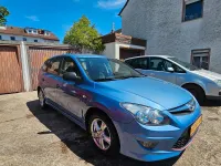 Gebraucht Hyundai i30 Classic 109 PS (80 kW) 2011 Blau Kombi