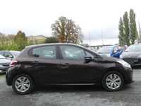 Gebraucht Peugeot 208 Active 95 PS (69 kW) 2012 Schwarz Kleinwagen