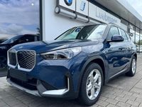 Neu BMW iX1 Performance 230 kW (313 PS) 2025 Night dusk blue SUV