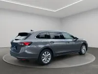 Neu Skoda Superb Selection 150 PS (110 kW) 2026 Graphitegrau metallic Kombi