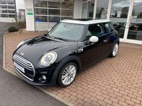 Gebraucht Mini Cooper 136 PS (100 kW) 2014 Midnight black metallic (metallic) Kleinwagen