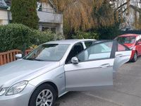 Gebraucht Mercedes E200 136 PS (100 kW) 2010 Grau Limousine