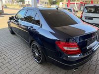 Gebraucht Mercedes C220 170 PS (125 kW) 2012 Blau Limousine