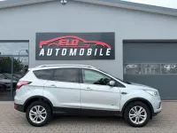 Usado Ford Kuga Titanium 182 HP (133 kW) 2017 Prateado SUV