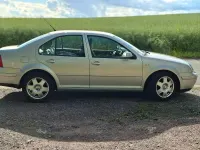 Gebraucht VW Bora 115 PS (84 kW) 1999 Silber Limousine