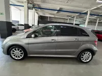 Gebraucht Mercedes B200 Sport 140 PS (102 kW) 2006 Grau Van / Kleinbus