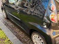 Gebraucht Citroën C1 68 PS (50 kW) 2012 Schwarz Kleinwagen