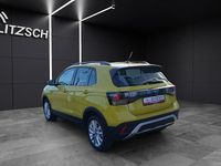 Gebraucht VW T-Cross IQ Drive 116 PS (85 kW) 2025 Grape yellow SUV