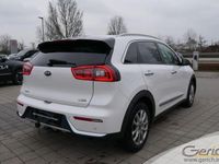 Gebraucht Kia Niro Spirit 141 PS (103 kW) 2018 Snow white pearl SUV