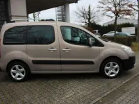 Gebraucht Peugeot Partner Tepee Family 109 PS (80 kW) 2010 Farbe sandbeige/metalliclack Van / Kleinbus