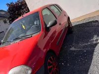 Usata Renault Clio II 2000 Rosso Utilitaria