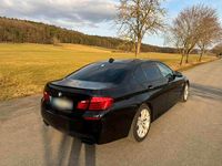 Gebraucht BMW M550 381 PS (280 kW) 2015 Blau Limousine