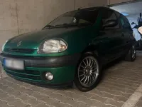 Gebraucht Renault Clio 58 PS (42 kW) 2001 Grün Kleinwagen