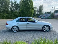 Gebraucht Mercedes C180 143 PS (105 kW) 2003 Silber Limousine