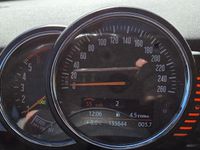 Second-hand Mini Cooper D 116 CP (85 kW) 2015 Negru Hatchback