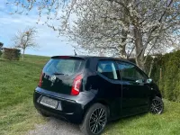 Usado VW up! 75 HP (55 kW) 2011 Preto Citadino