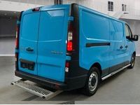 Gebraucht Renault Trafic Komfort 150 PS (110 kW) 2022 Blau Van / Kleinbus