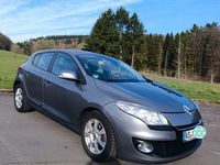 Gebraucht Renault Mégane III 90 PS (66 kW) 2012 Grau Limousine